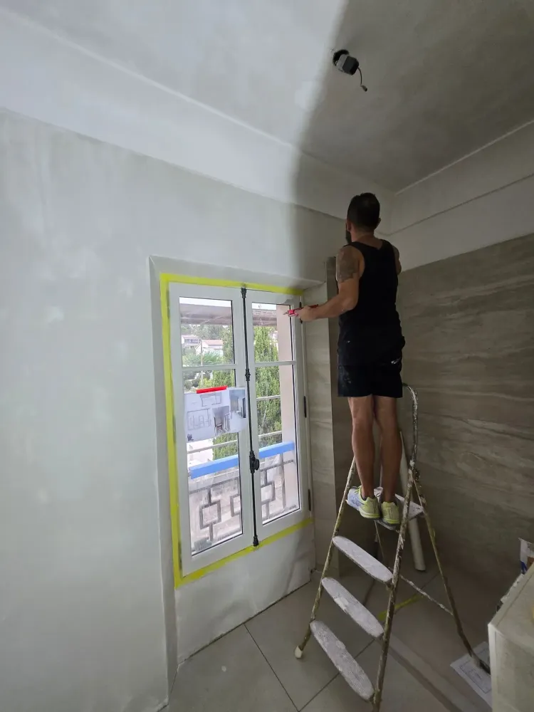 pose de revêtement intérieur près de Trans-en-Provence